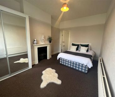 3 bedroom apartment to rent - Photo 3