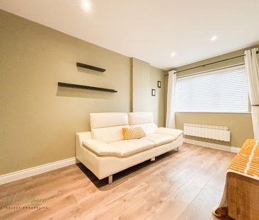 4 bedroom terraced house to rent - Photo 2