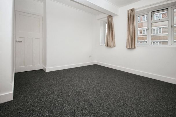 Warwick Gardens, London Road, Thornton Heath, CR7 7NB - Photo 1