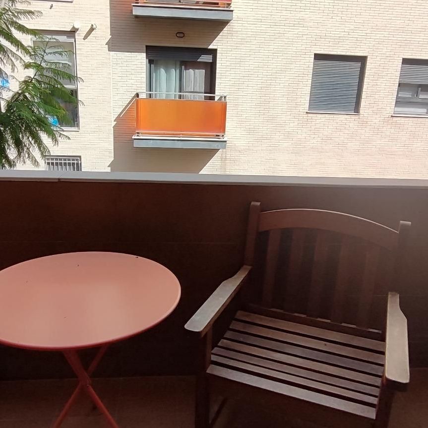 Piso de alquiler en Calle Paterna, Metro - Auditorio - Photo 1