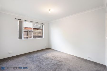 Modern Two-Bedroom Unit in the Heart of Newtown - Photo 3