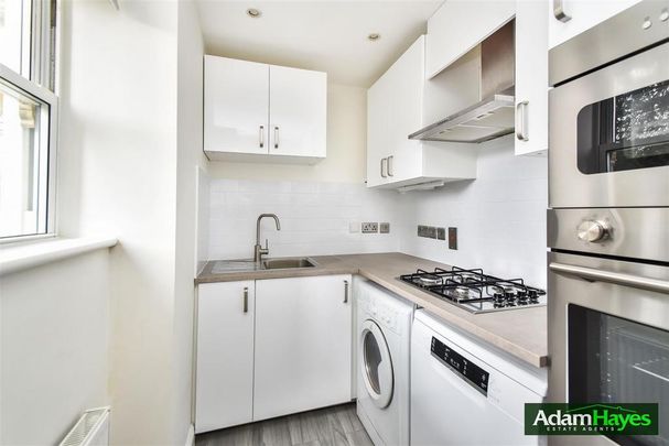 Studio to rent - Photo 1