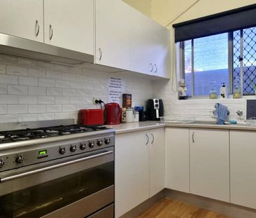 Transitional Housing For Youth - ROOMS AVAILABLE NOW!! - Photo 4