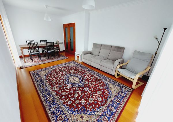 T2 for rent, next to the Glicínias Shopping Center, Aveiro.