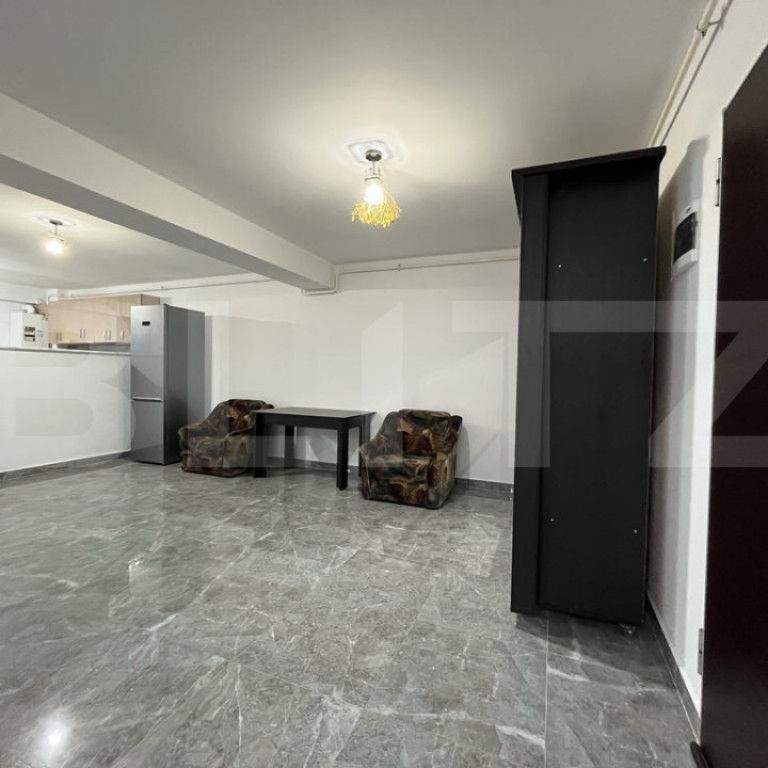 Apartament modern cu două camere, centrala si loc de parcar - Photo 1