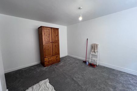 Stonegate Street - Photo 5