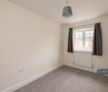 3 bedroom end of terrace house to rent - Photo 5