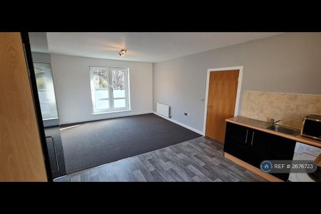 2 bedroom flat to rent - Photo 4
