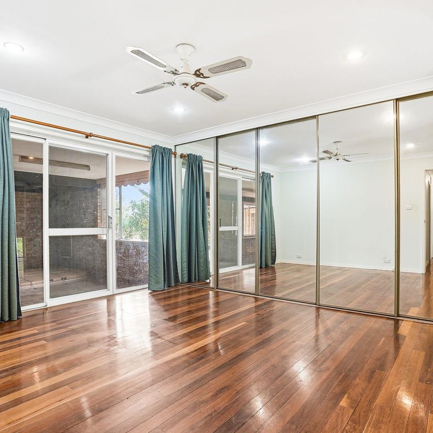 Acreage for Lease in Vineyard with pool - Photo 1