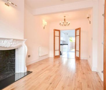 4 bedroom terraced house to rent - Photo 3