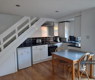 2 bedroom maisonette to rent - Photo 6