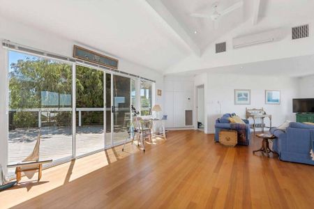 Panoramic Views of the River - Photo 4