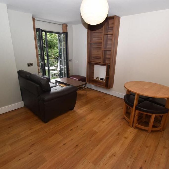 Studio to rent - Photo 1