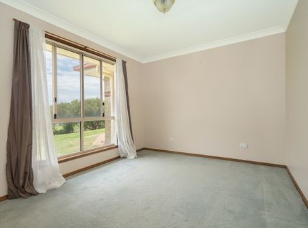 Spacious Country Retreat – Just 20 Mins from CBD! - Photo 3