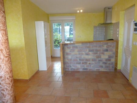 Location Appartement 4 pièces 83m² LABEGUDE 07200 - Photo 4