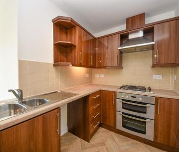 2 bedroom apartment to rent - Photo 2
