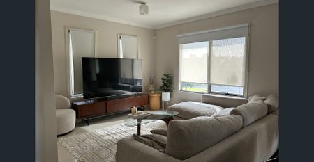 Modern two bedroom duplex - Photo 5