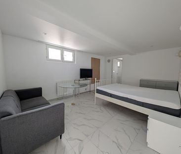 Location Appartement 1 pièce 26m² - Photo 2