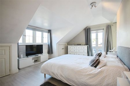 Rushmere Place, Englefield Green, Egham, Surrey, TW20 0NN - Photo 5