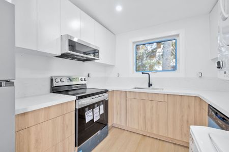 For Lease - 598 Kirkwood Avenue Unit# 6, Westboro - Hampton Park, Ontario - Photo 5