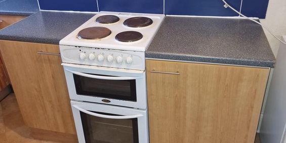 1 bedroom retirement property to rent - Photo 3