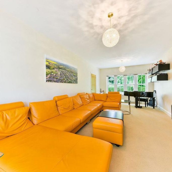 6 bedroom detached house to rent - Photo 1