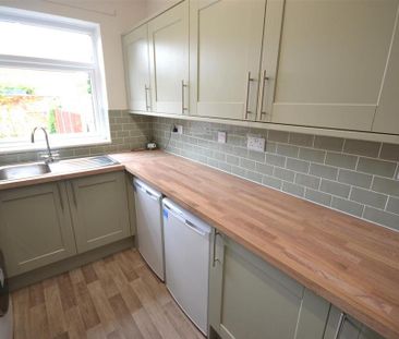 2 bedroom terraced house to rent - Photo 5