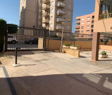 Piso de alquiler en Calle Castellón, 11, Centro - Photo 5