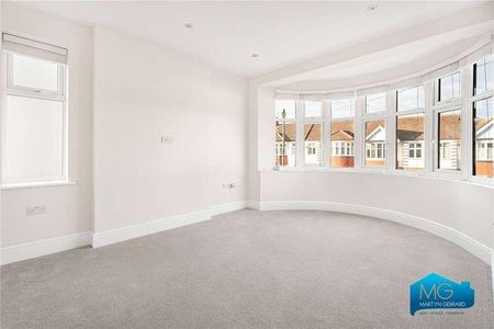 Hyde Park Avenue, London, N21 - Photo 3