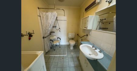 Easy Living in Coastal Retirement Village - Photo 4