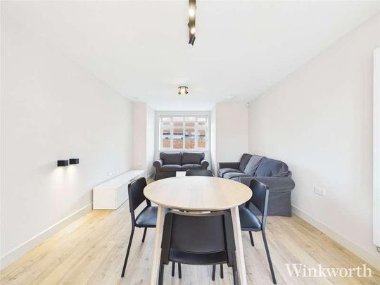 Lowfield Road, London, W3 - Photo 1