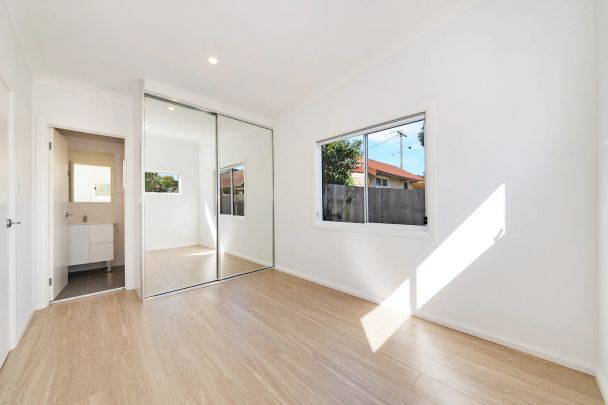 35a Pooley Street, - Photo 1