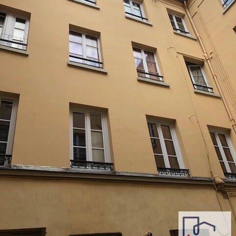 Location appartement 2 pièces 24.63 m² à Versailles (78000) Place du Marché - Photo 1