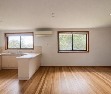 Freshly Renovated & Stylish Family Home in One of Mill Park's Prime... - Photo 2