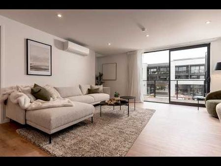 NEW 3BR Executive Furnished Apartment with Garage - Photo 2