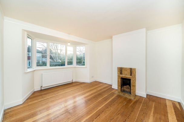 Plum Lane, Shooters Hill, SE18 - Photo 1