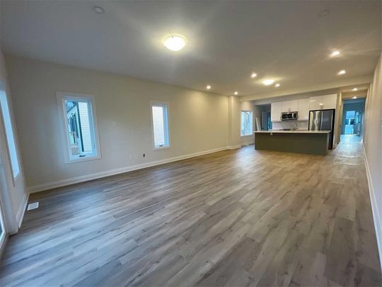 For Lease - 13 VALLEY Road Unit# 2-UPPER LEVEL, St. Catharines, Ontario - Photo 1