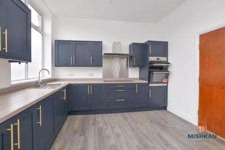 1 bedroom in a house share to rent - Photo 5