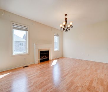 For Lease - 81 Estrella Crescent, Richmond Hill, Ontario - Photo 3