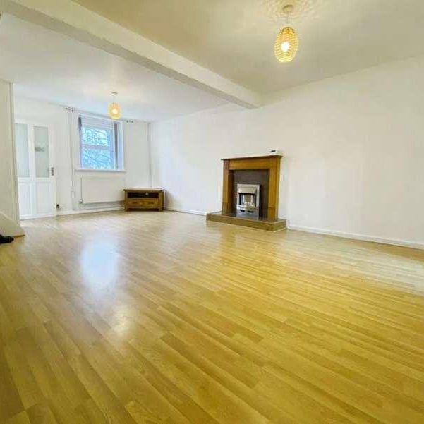 Morse Row, Bryncethin, Bridgend, CF32 - Photo 1