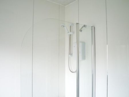 5 bedroom semi-detached house to rent - Photo 2