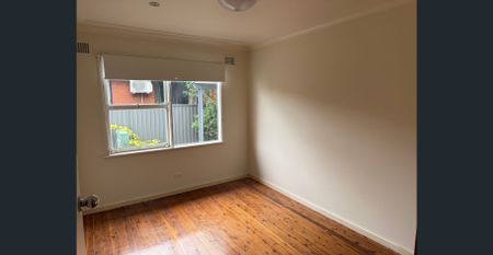 3 Bedrooms house Freshly Painted - Photo 3