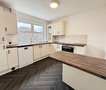 3 bedroom terraced house to rent - Photo 6