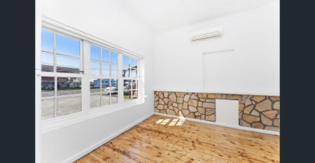 Four Bedroom Duplex In Wollongong - Photo 5