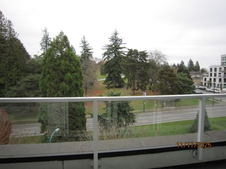 #601 – 4867 Cambie Street, Vancouver, V5z 0c5 - Photo 2