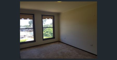 Spacious Unit in East Toowoomba! - Photo 5