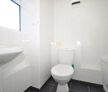 1 bedroom ground floor flat to rent - Photo 6