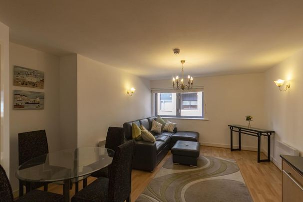 2 bedroom apartment to rent - Photo 1