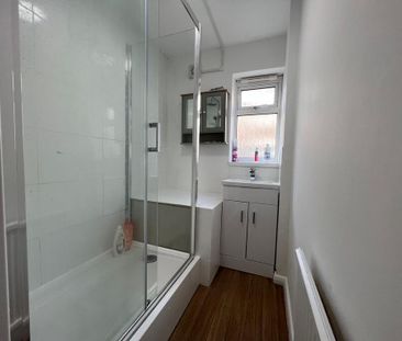 3 bedroom ground floor flat to rent - Photo 3