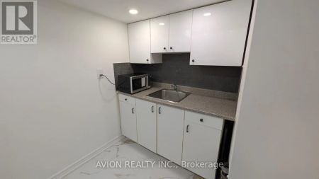 1927 PARKSIDE DRIVE - Photo 2